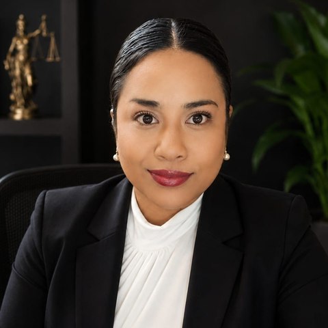 Lic. Clarisa Martínez Arellano, abogada familiar en Ciudad Acuña